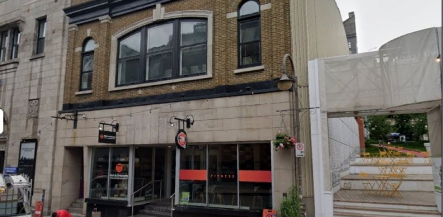 Local commercial quartier Saint-Jean-Baptiste - For Rent