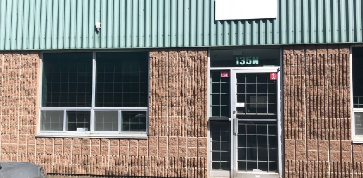INDUSTRIAL SPACE to sublet - For Rent