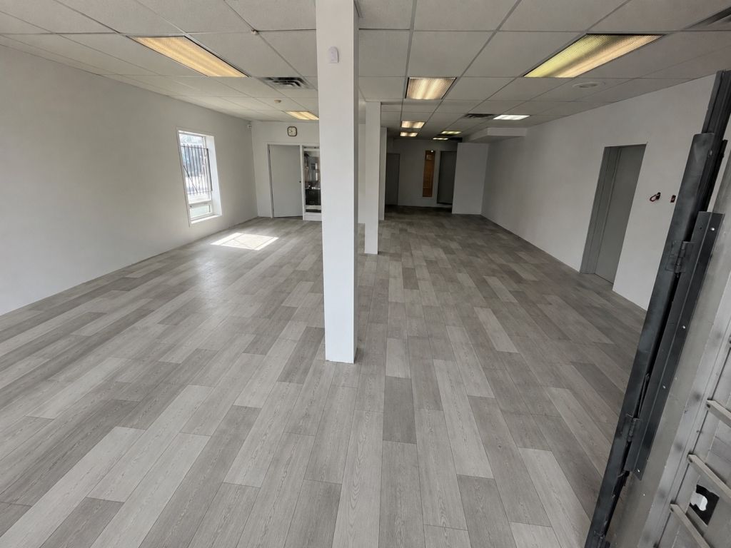 ESPACE COMMERCIAL  - 1500 PC