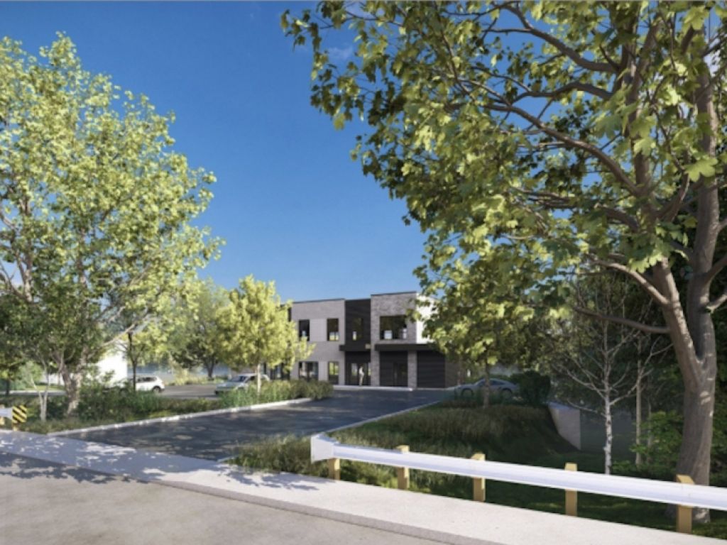 Commercial space for rent - 2100 sq ft (Near the Lumicit� project)