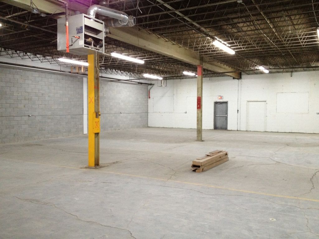 5,700 foot Warehouse with garage door