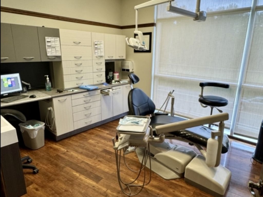  LOCAL COMMERCIAL 2 794 pi + possibilit 1 440 pi supplmentaires Idal pour clinique dentaire ou professionnel de la sant
