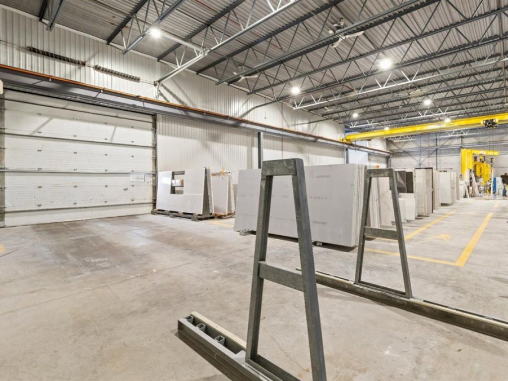 B�tisse industrielle � vendre