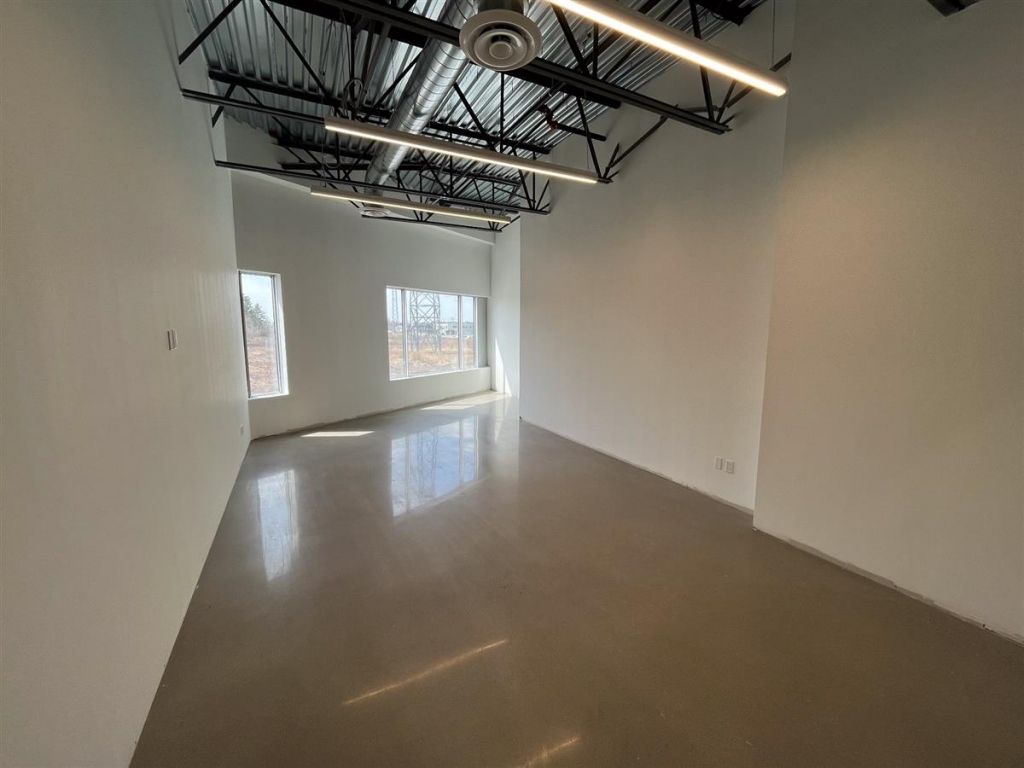 Office for Rent � 17990 Rue des Gouverneurs, unit 105-200, Mirabel