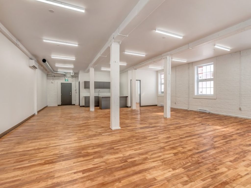 Newly renovated loft offices for rent in Little Italy/Rosemont