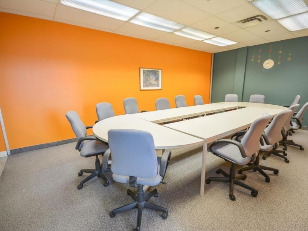 Local / Bureau 2100  6360 pc Centre-ville Saint-Jrme 