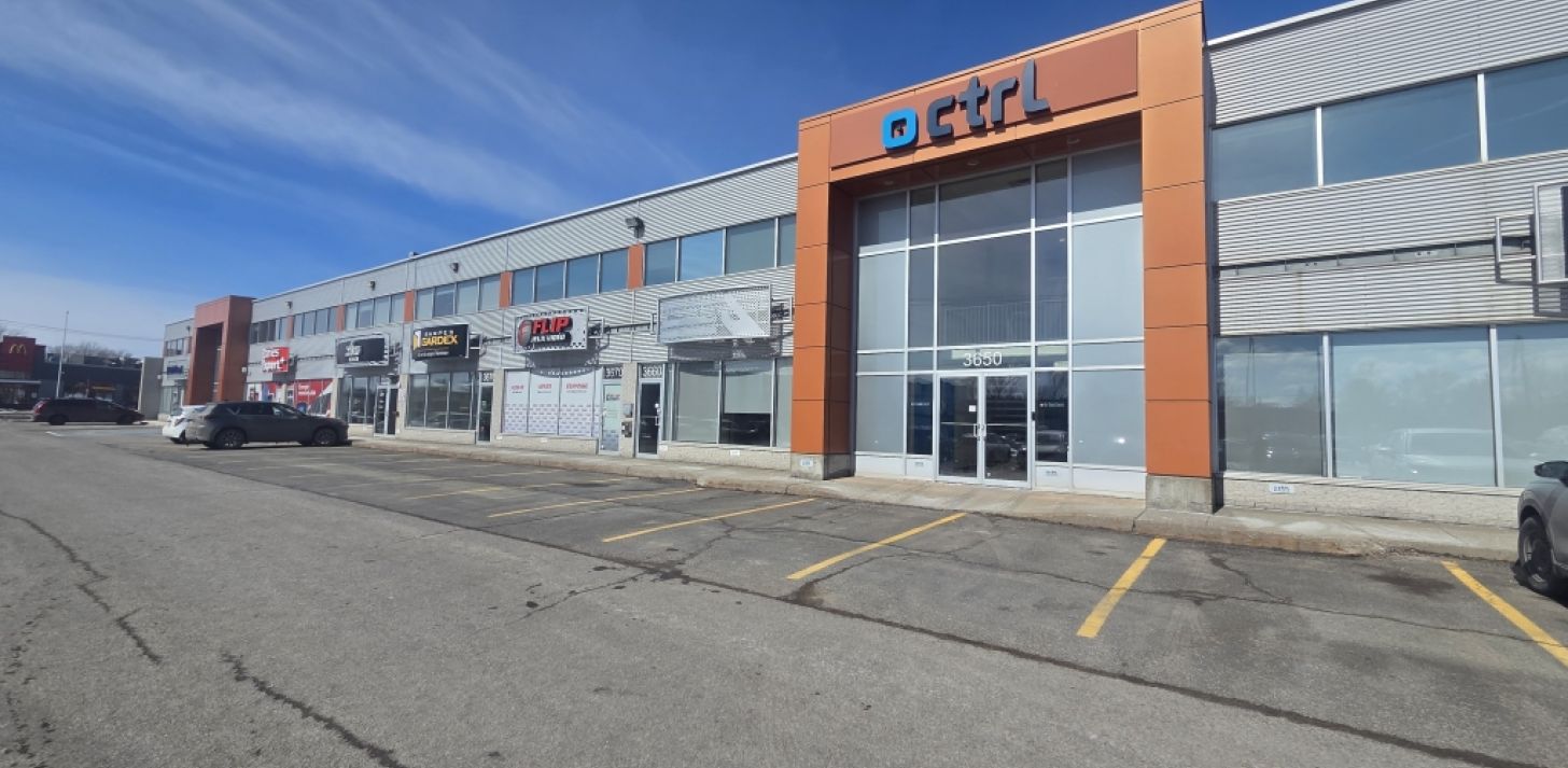 Espace de bureau &agrave; louer en 2e &eacute;tage � 729 PC - Les Saules - For Rent