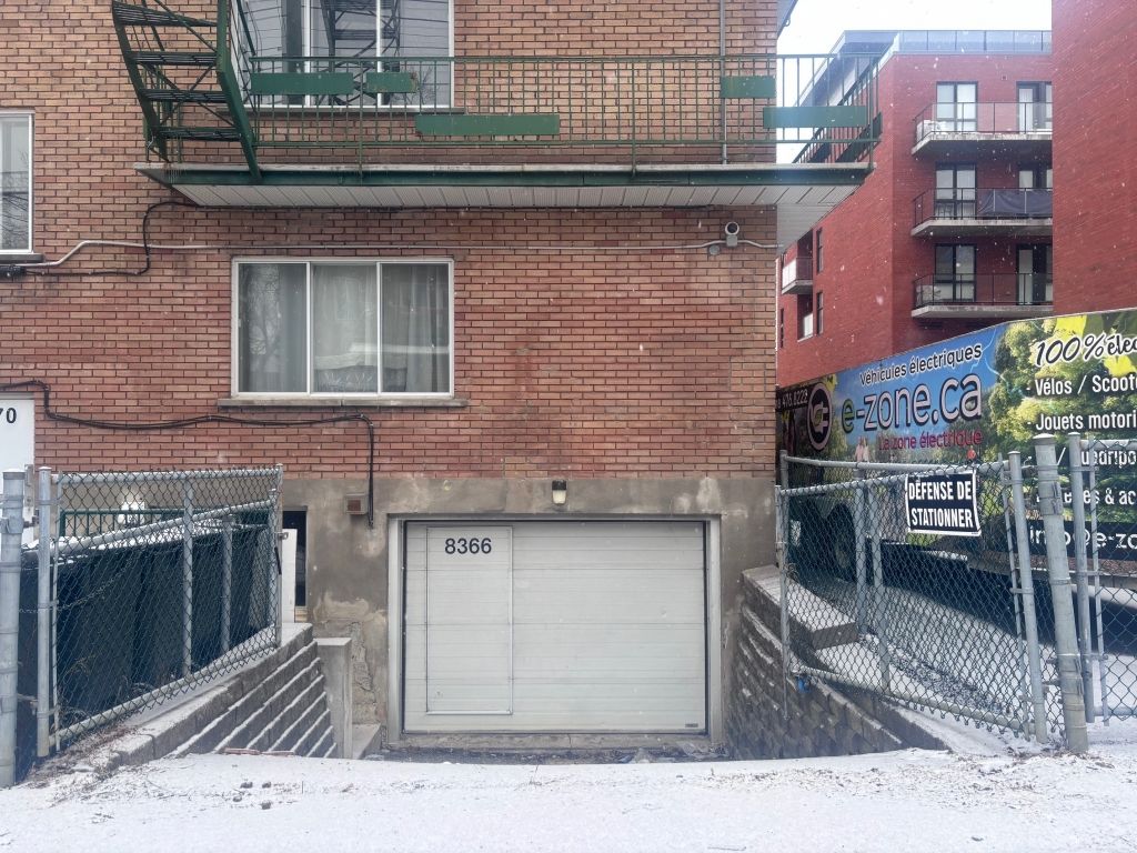 Light industrial space for rent in Villeray!