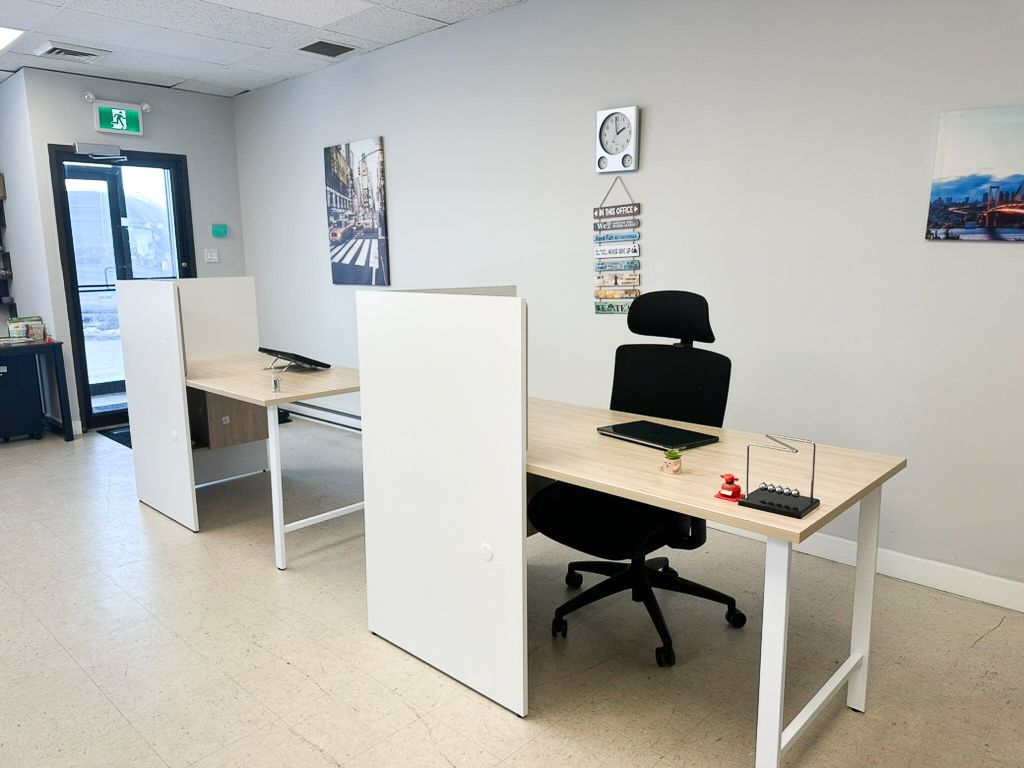 Espaces de bureaux flexibles, de coworking et d'entrep�ts | Saint-Laurent | � partir de 99 $
