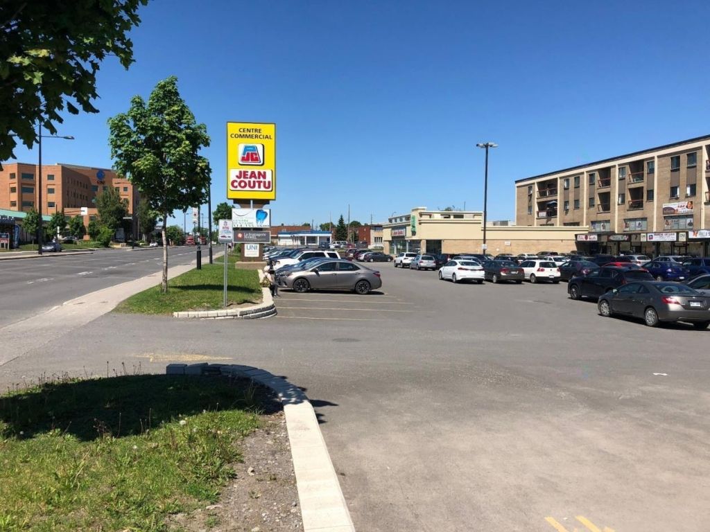 Large space on 2nd floor 2,900 sqft Montreal Mercier