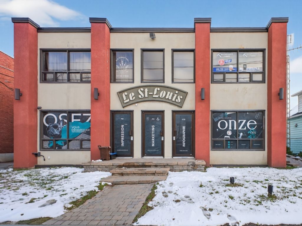 Immeuble commercial et bureaux  vendre