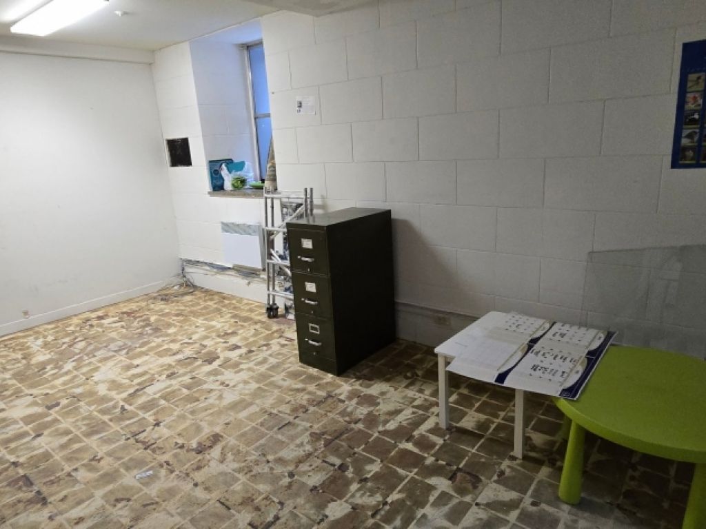 1250 sqft space for non-profit organization in Outremont