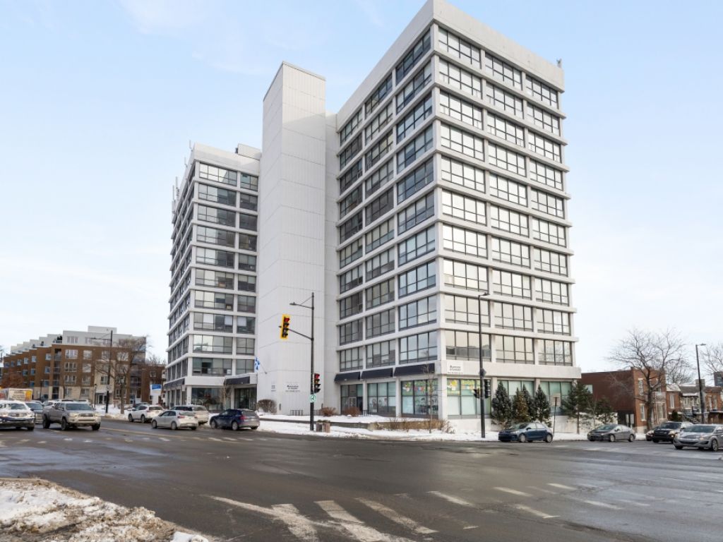 SUBLET � SMALL TURNKEY OFFICE