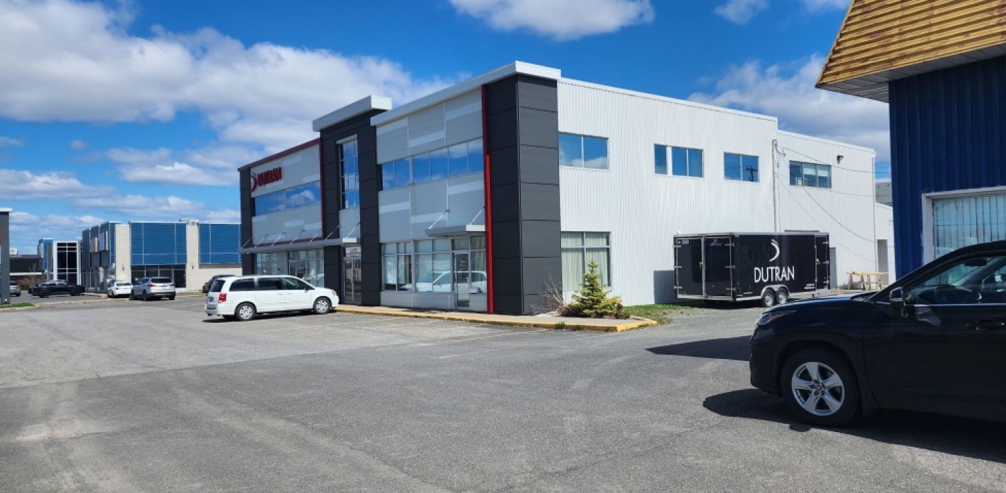 LOCAL DE BUREAU EN RDC - For Rent