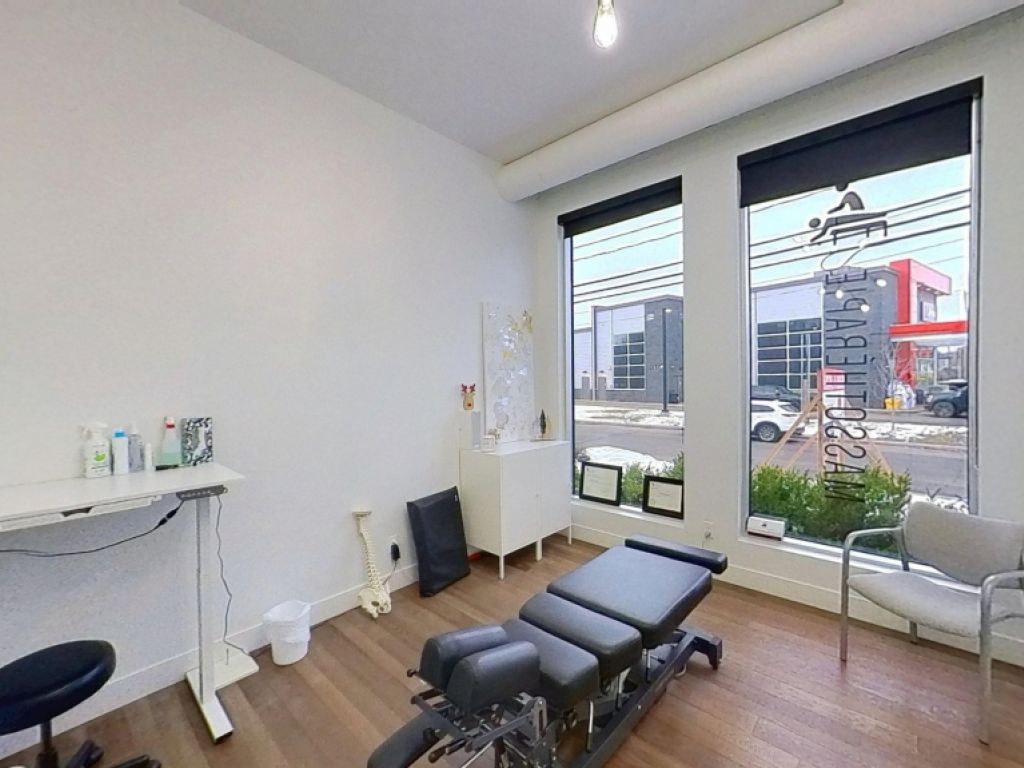 Espace pour une clinique  Les Rivires