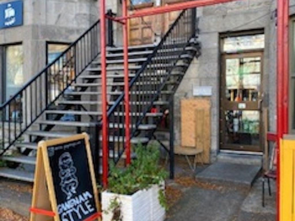 Grocery store + alcohol and restaurant license Plateau-Mont-Royal