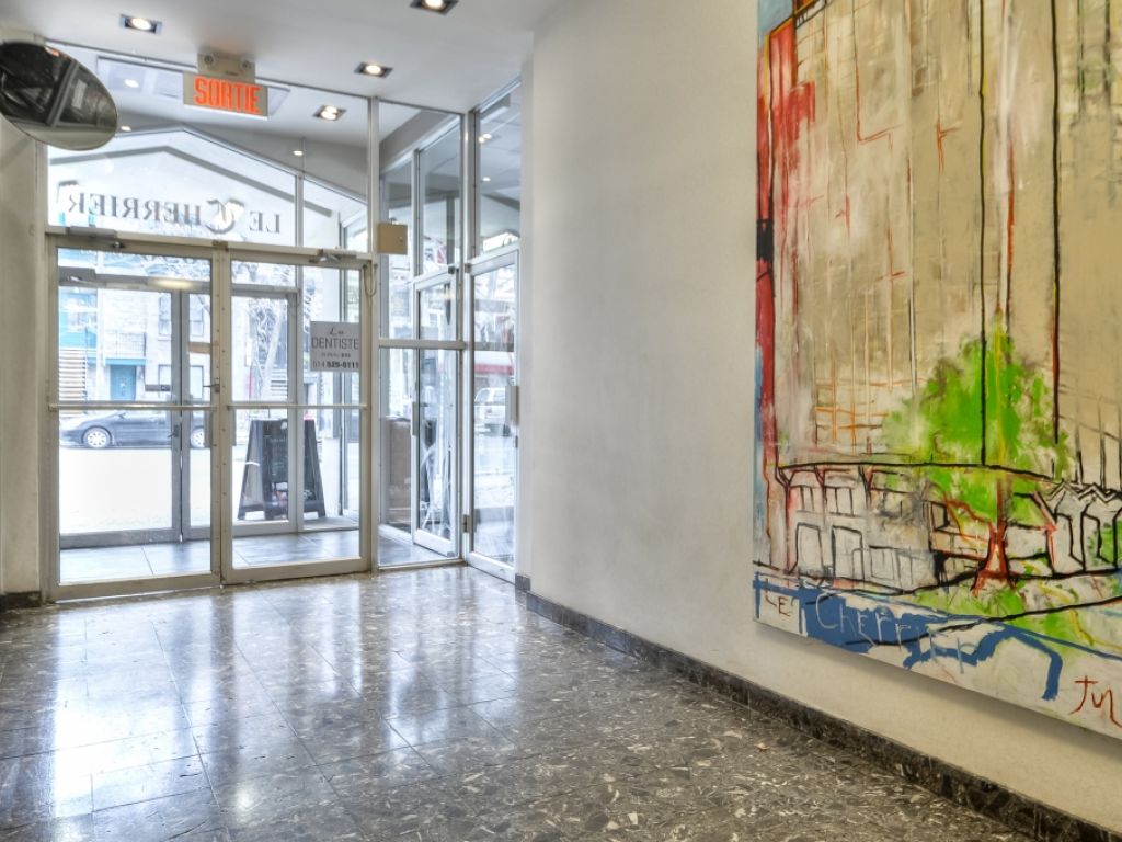 OFFICE TO RENT 755 SQF, PLATEAU MONT-ROYAL, NEAR METRO SHERBROOKE