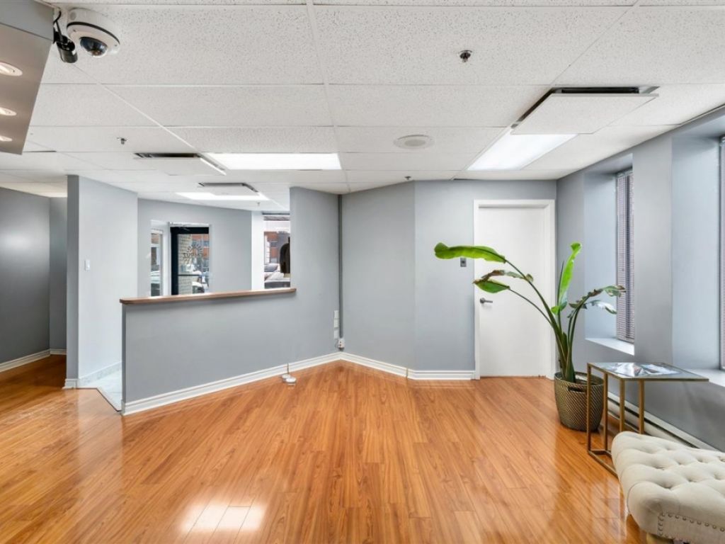 Office space for lease - 2037 Rue Michelin