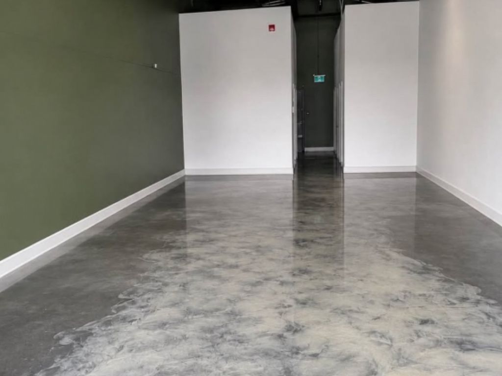 Commercial space for lease � 1,121 sq ft | Boul. des Promenades, Sainte-Marthe-sur-le-Lac