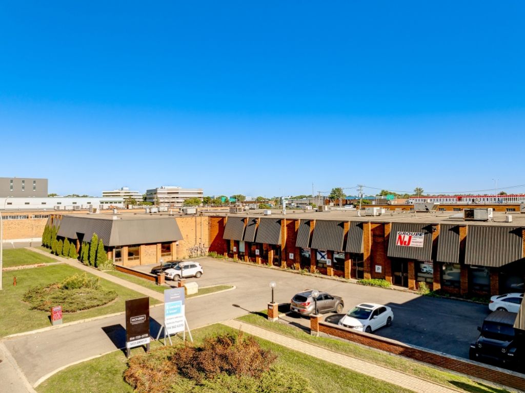 Industrial air-conditioned warehouse for rent-Dorval-Highways 40/13