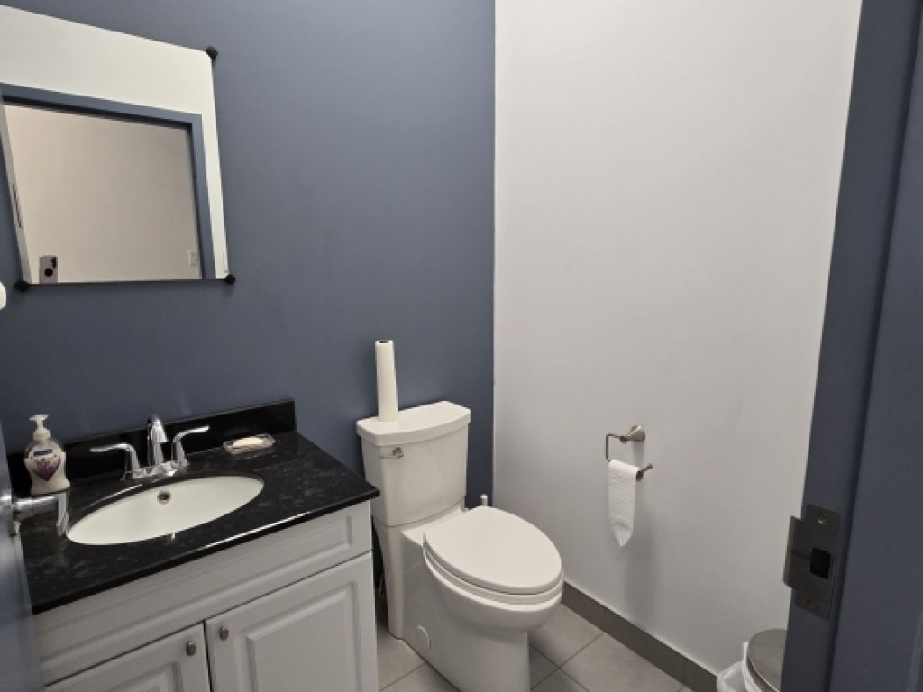SPACE FOR RENT FOR 1350 SQF - SAUV STREET AND ACADIE