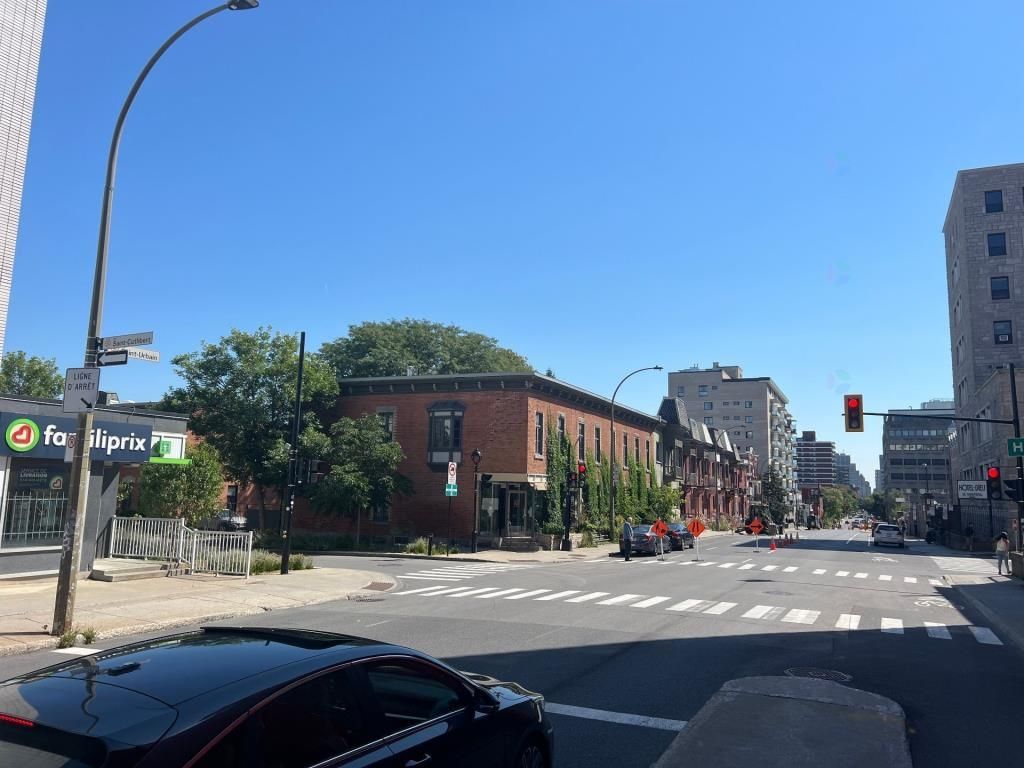Bureau 1888 pc Possibilit� de Garage Plateau-Mont-Royal