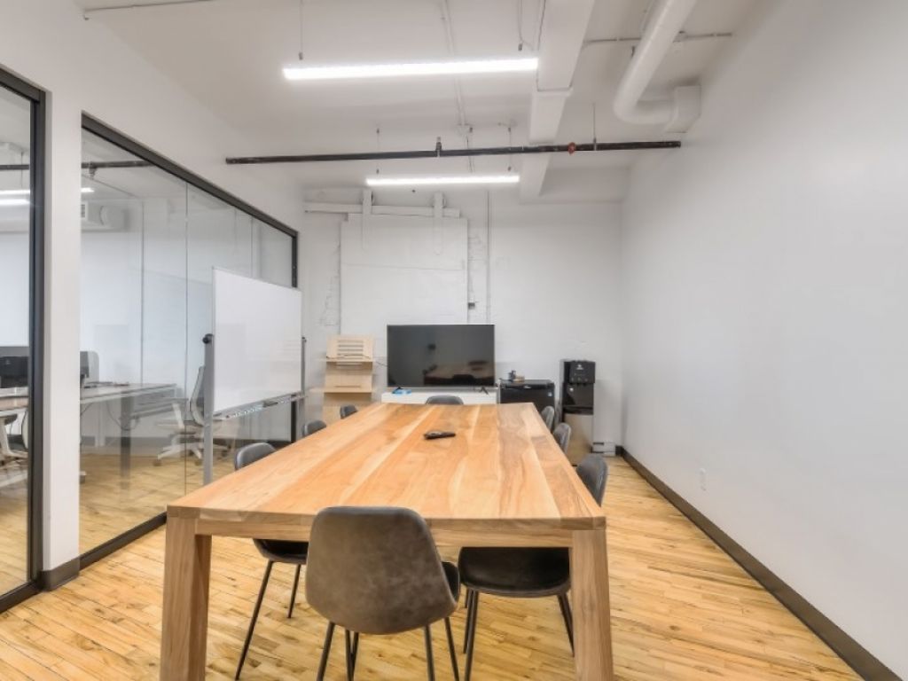 Newly renovated loft offices for rent in Little Italy/Rosemont