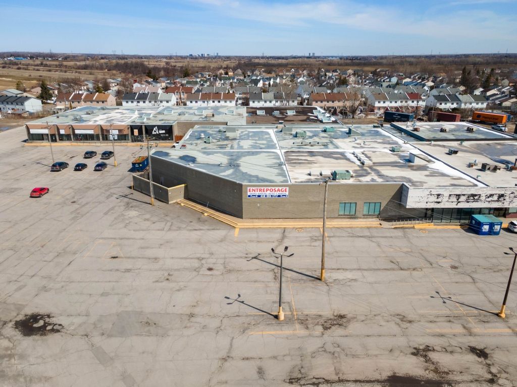 Locaux comm et entrepts  louer 1000  45000 pc Laval