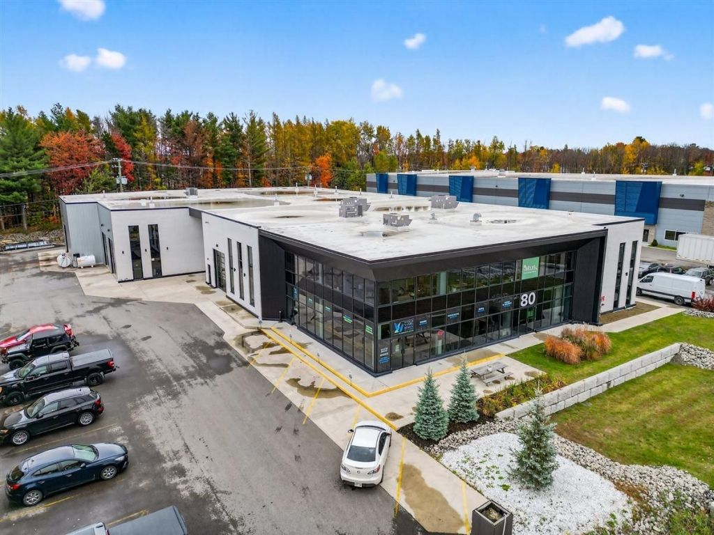 Condo industriel � vendre � 350 $/pi�