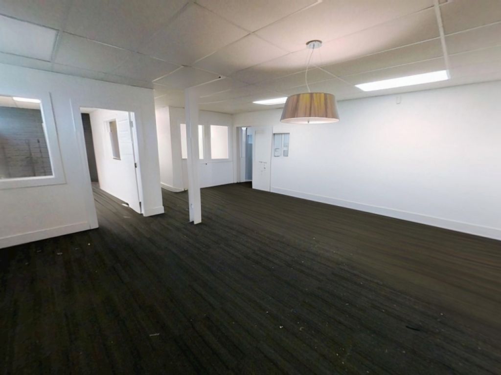 LOCAL 602 - LOCAL INDUSTRIEL  NEUVILLE