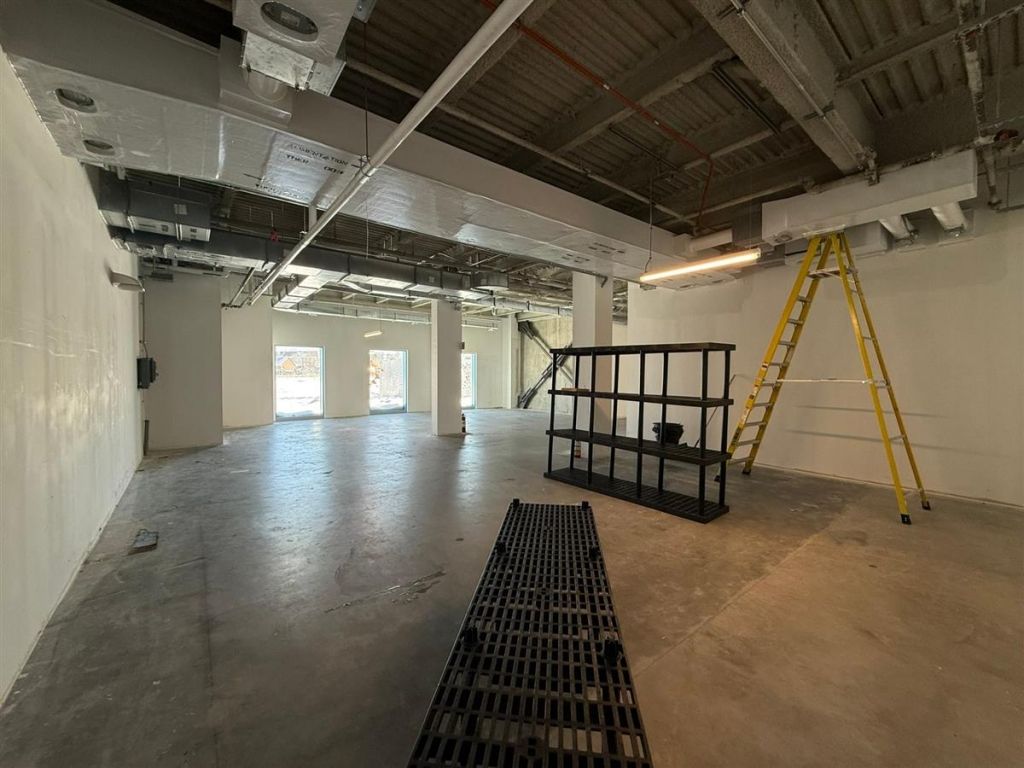 Commercial Space for Rent � 2205 Av. Terry-Fox, Laval