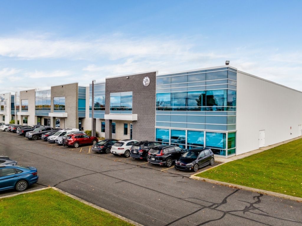 Espace Industriel  louer Bromont, 1400 Innovation