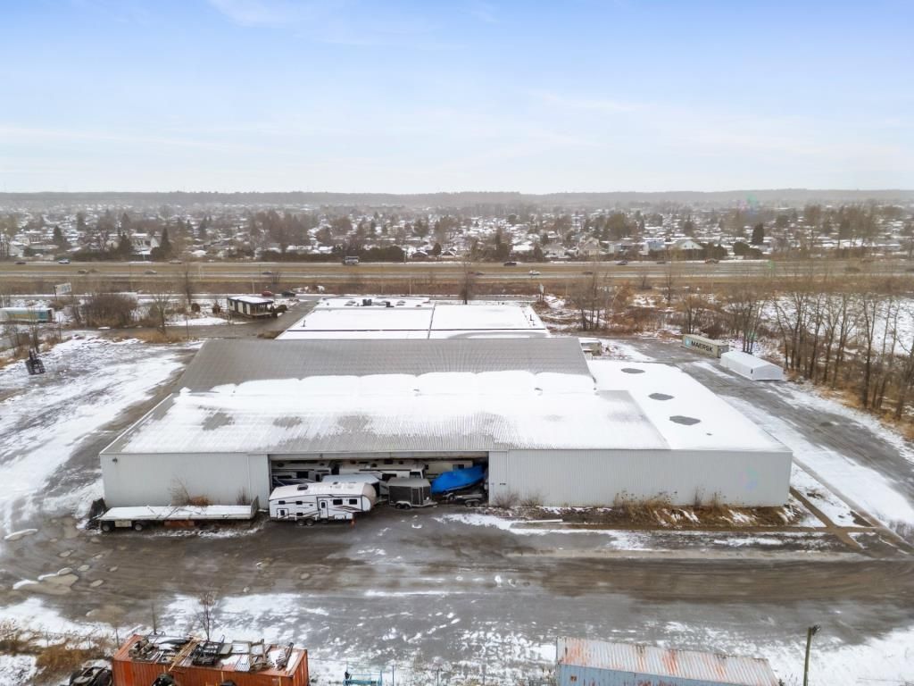 Industrial Building � Mascouche | Multi-Residential Potential