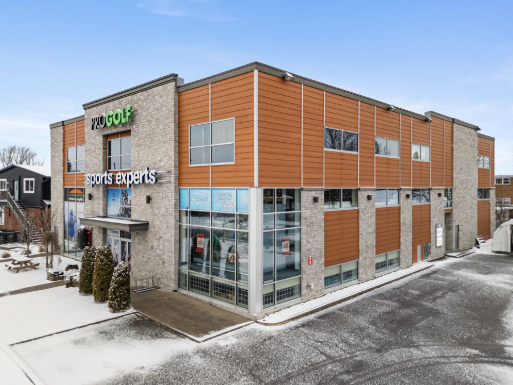 Superb Commercial Property for Sale