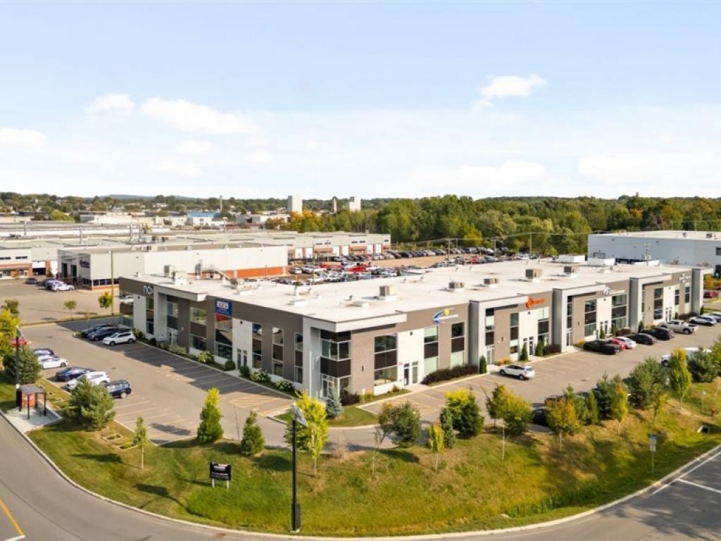 Industrial/Office/Showroom Space for Rent � 306 All�e du Golf, unit 104-112, Saint-Eustache