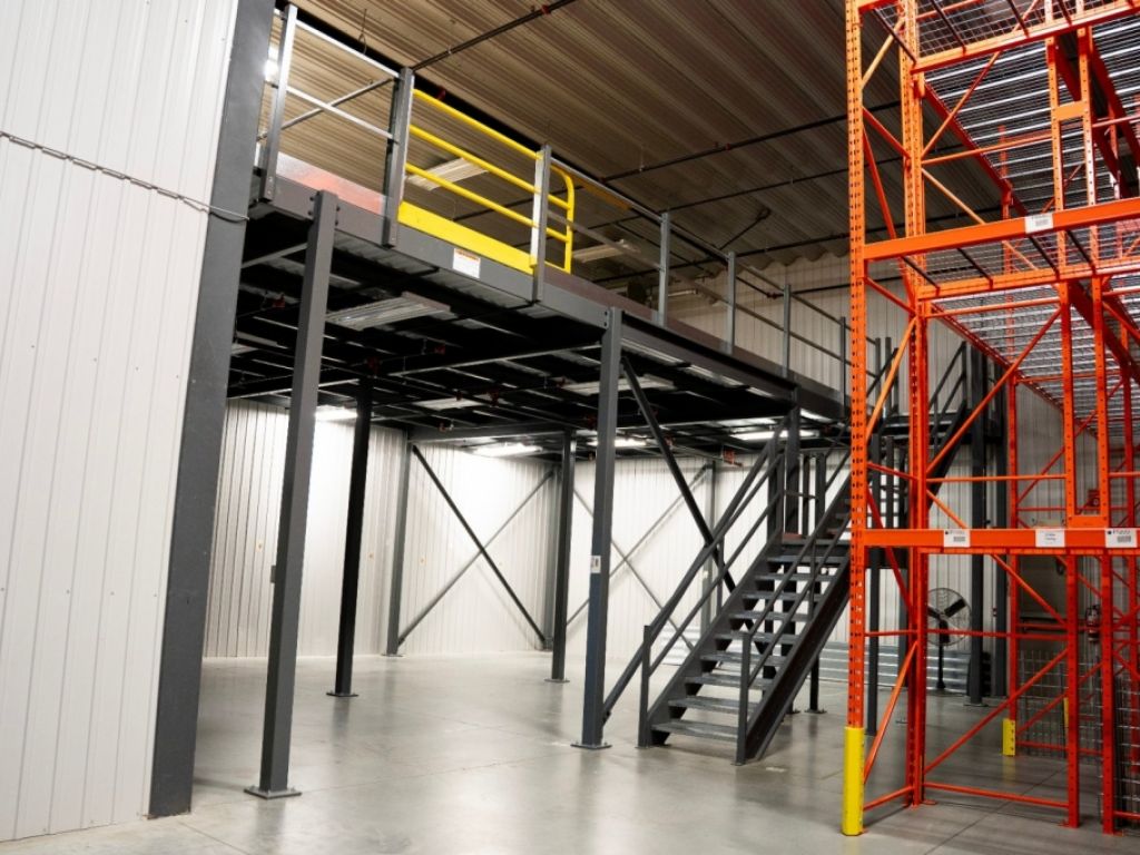 Bureau, showroom et entrep�t