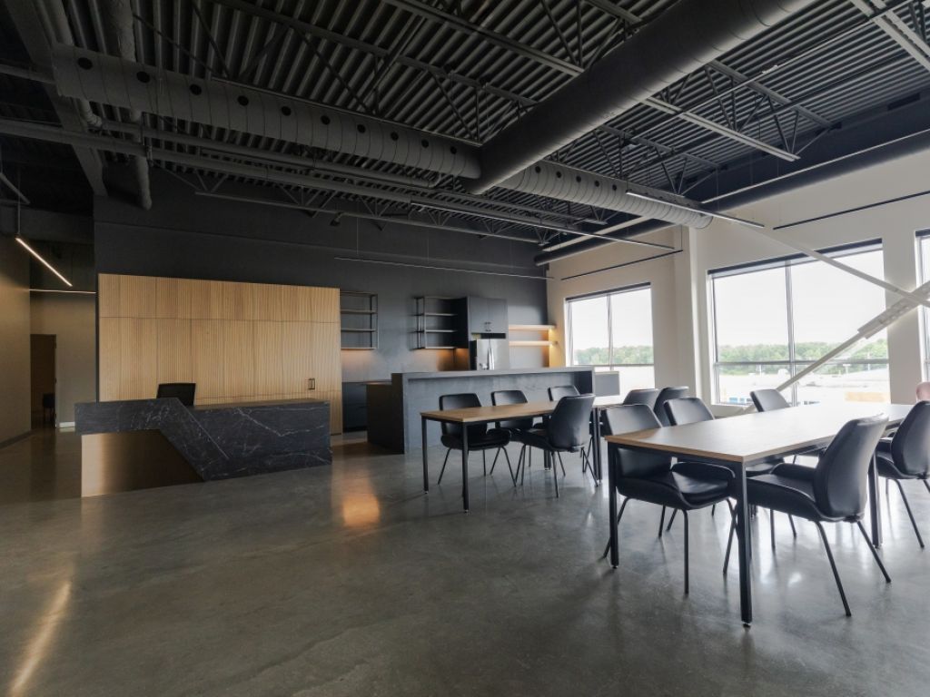Bureau  louer | Laval | 3 000  10 000 PI 