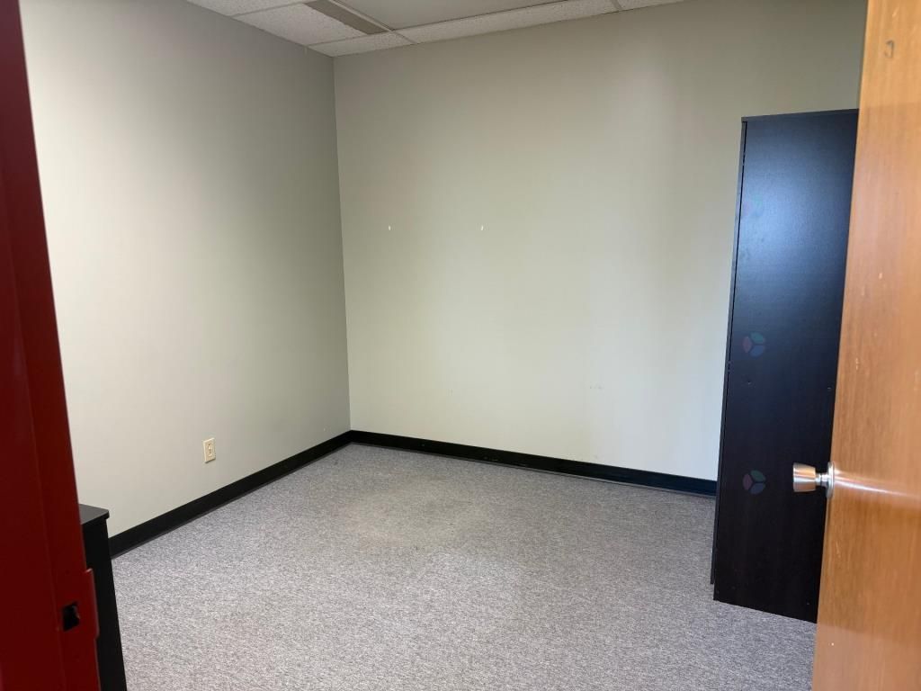 Large space on 2nd floor 2,900 sqft Montreal Mercier