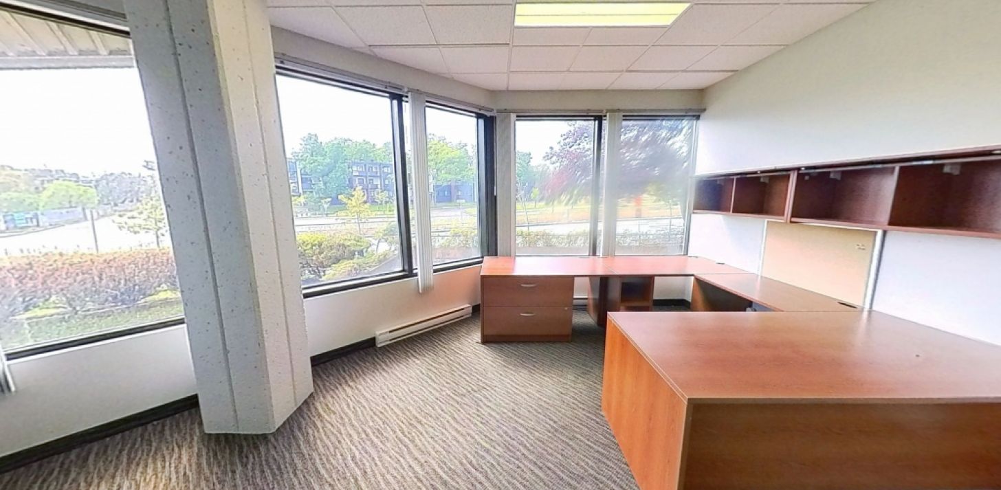 Bureau &agrave; louer &agrave; Sainte-Foy � Place Iberville II, 1175 avenue Lavigerie, local 040 - For Rent
