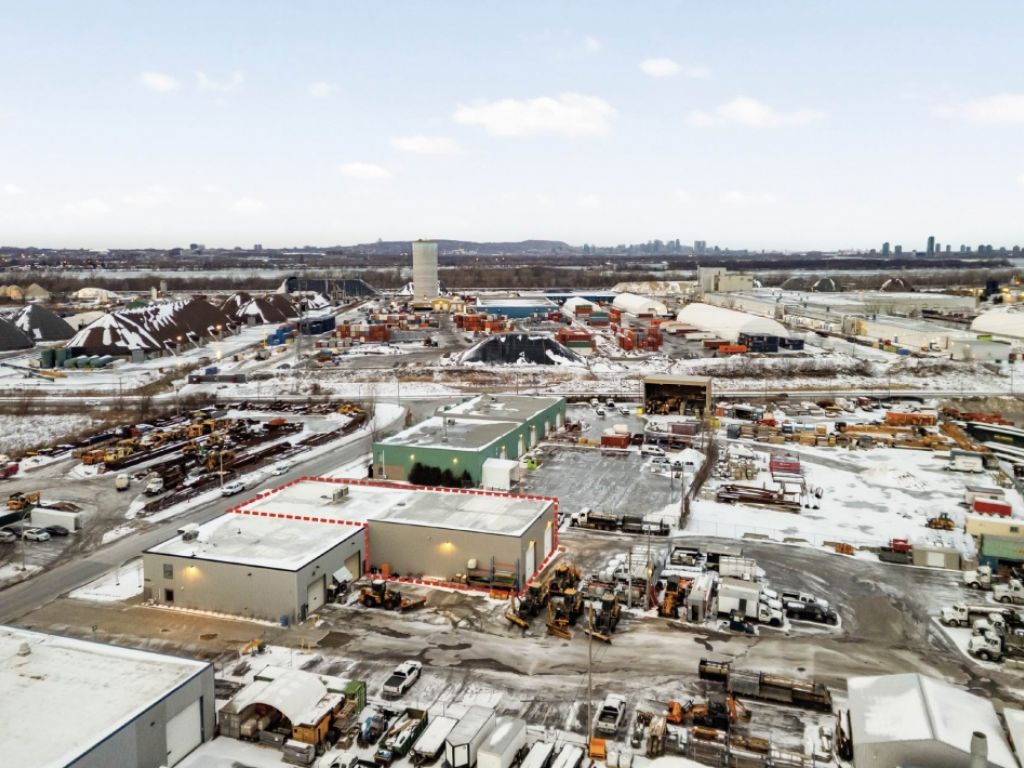 Bureau et espace industriel 3453 � 14183 pc Sainte-Catherine