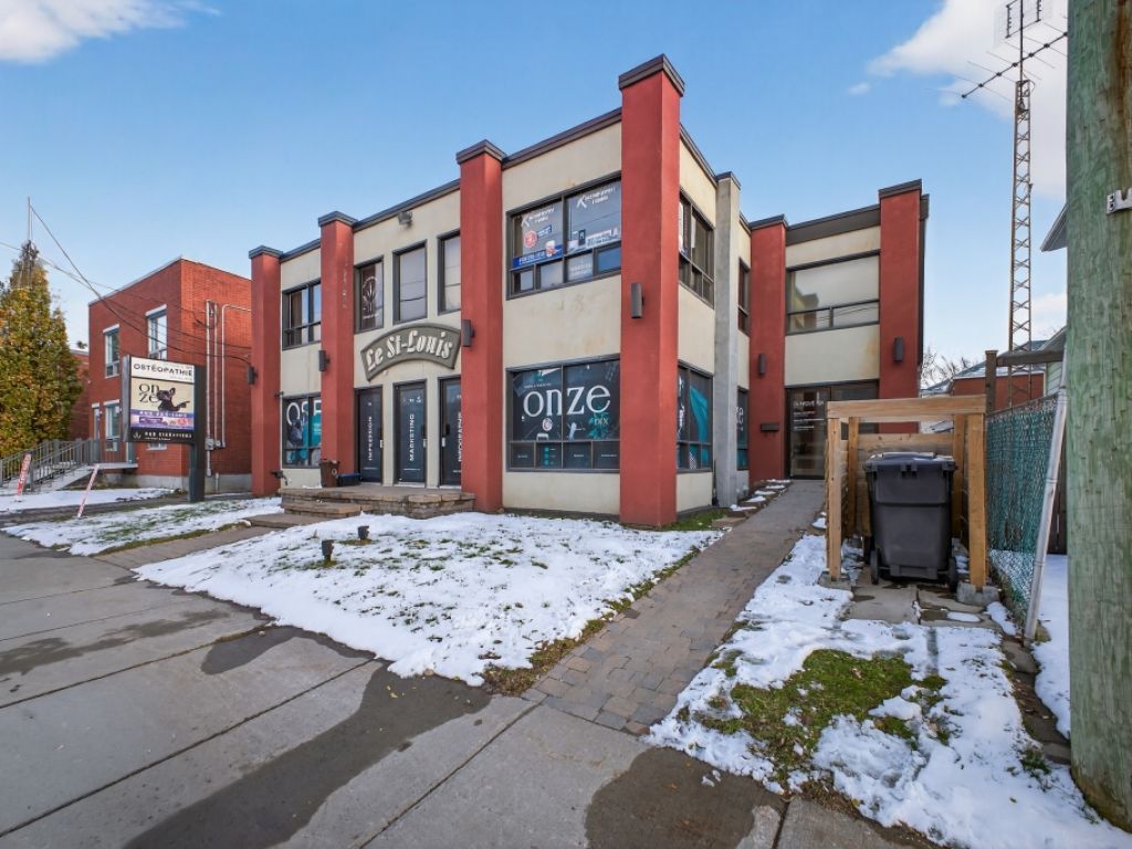 Immeuble commercial et bureaux  vendre