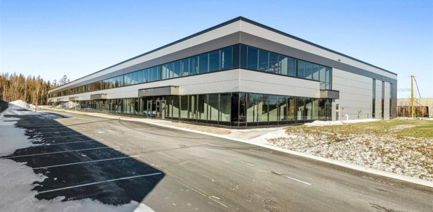 Industrial space for lease - 188 Rue Armand-Majeau S., local 106 - For Rent