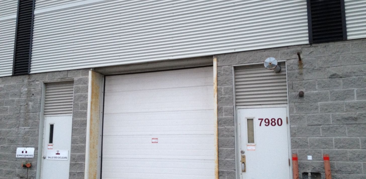 Small Warehouse of 900ft - For Rent
