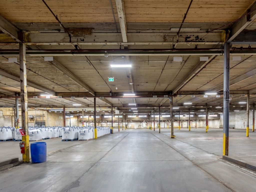 Industrial Space for rent 677 Douville, Granby