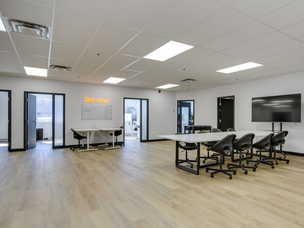 Large, bright office space for rent in Saint Henri