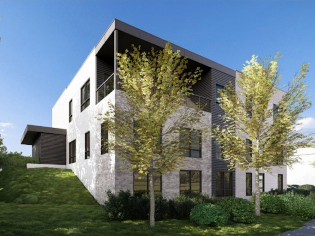 Commercial space for rent - 2100 sq ft (Near the Lumicit� project)