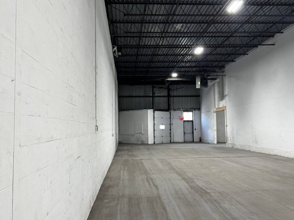 Industrial Spaces for Lease in Longueuil