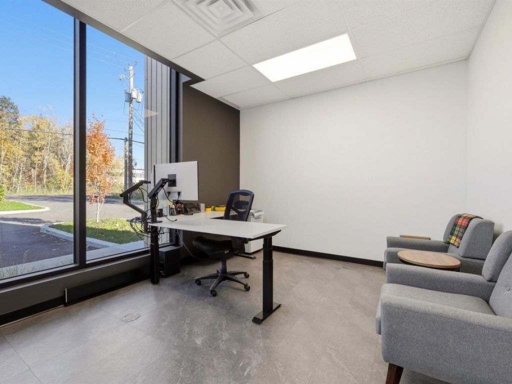 Industrial building for sale