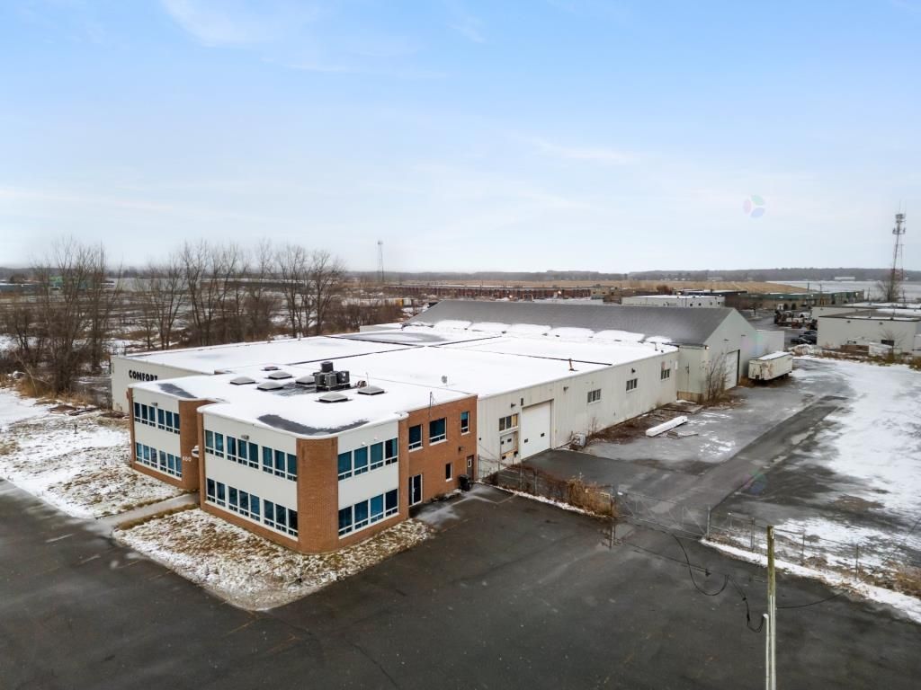 Industrial Building � Mascouche | Multi-Residential Potential