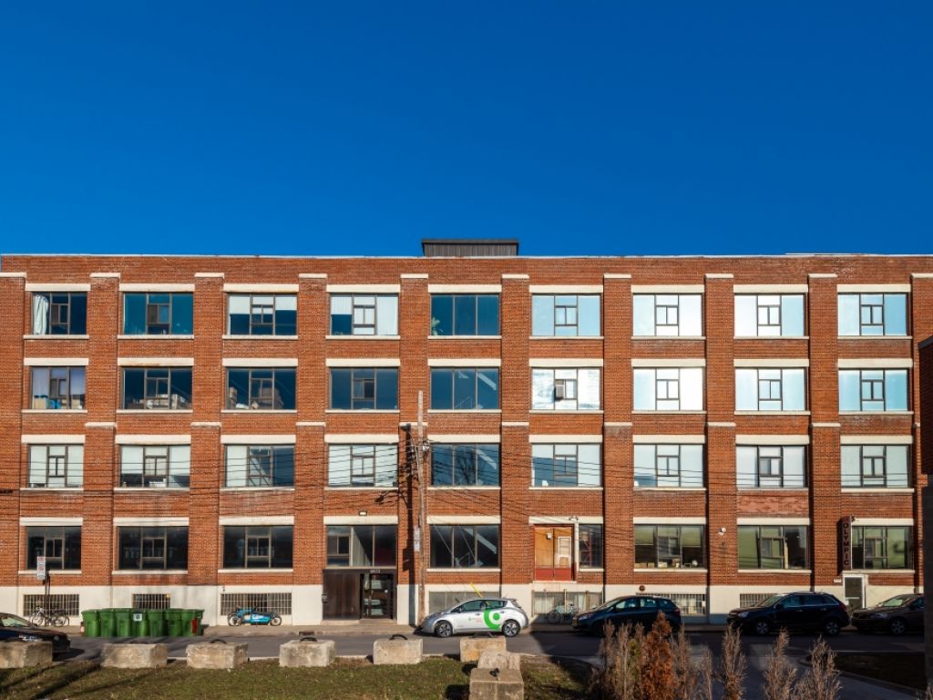 Espaces bureaux et industriels  louer-District Beaumont-6833 De L'pe